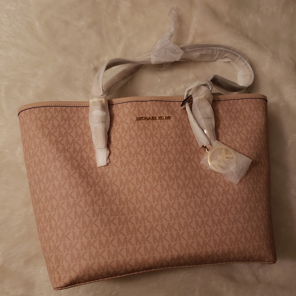 NWT Michael Kors Blush Logo Carryall Tote